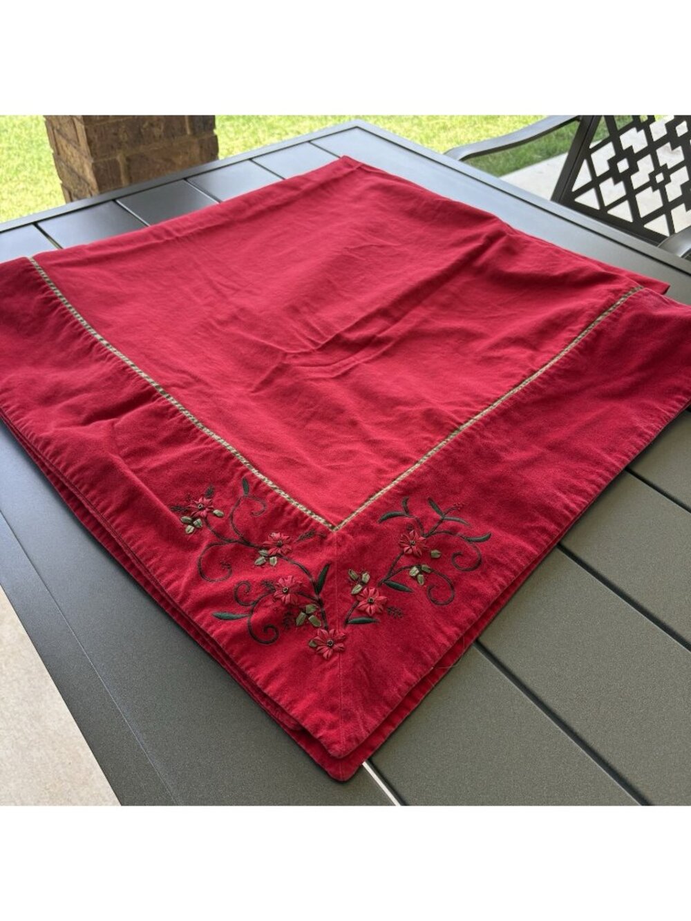 Vintage Nancy Koltes Cotton Table Cover Christmas Red Ribbon And Bead Embroidery